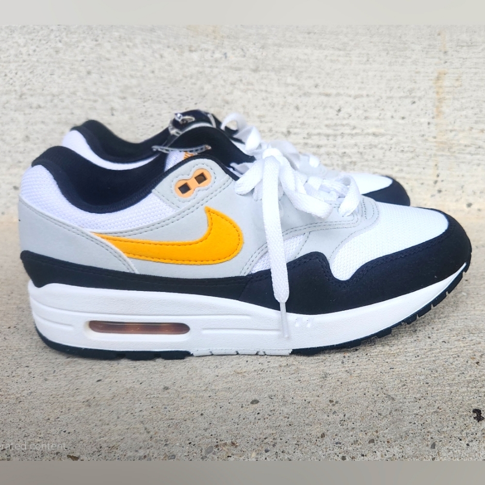 Nike AirMax 1 Sneakers